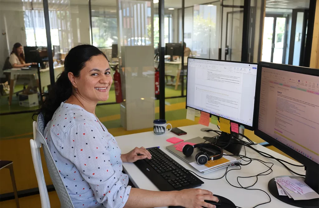 photo Estefania chargee RH recrutement bureau Gesec