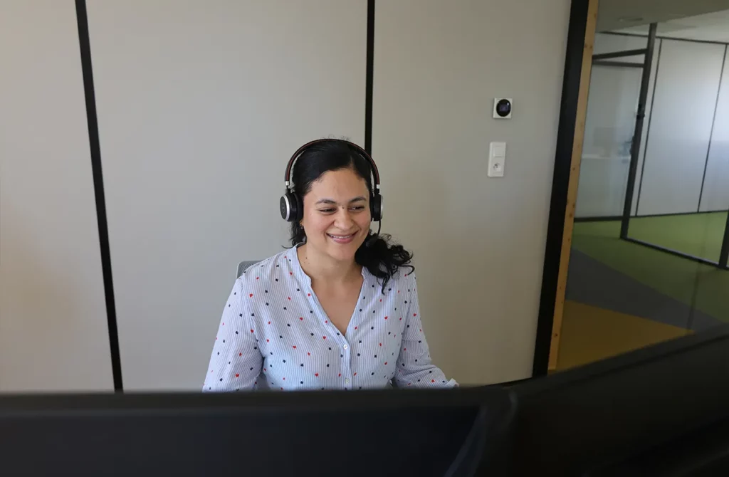 photo Estefania chargee RH recrutement bureau telephone Gesec